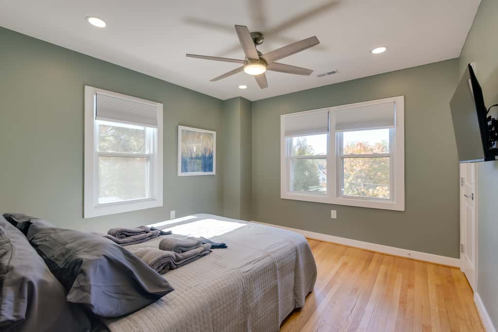 8 Mi to DC: Cheverly Apt w/ Easy Metro Access