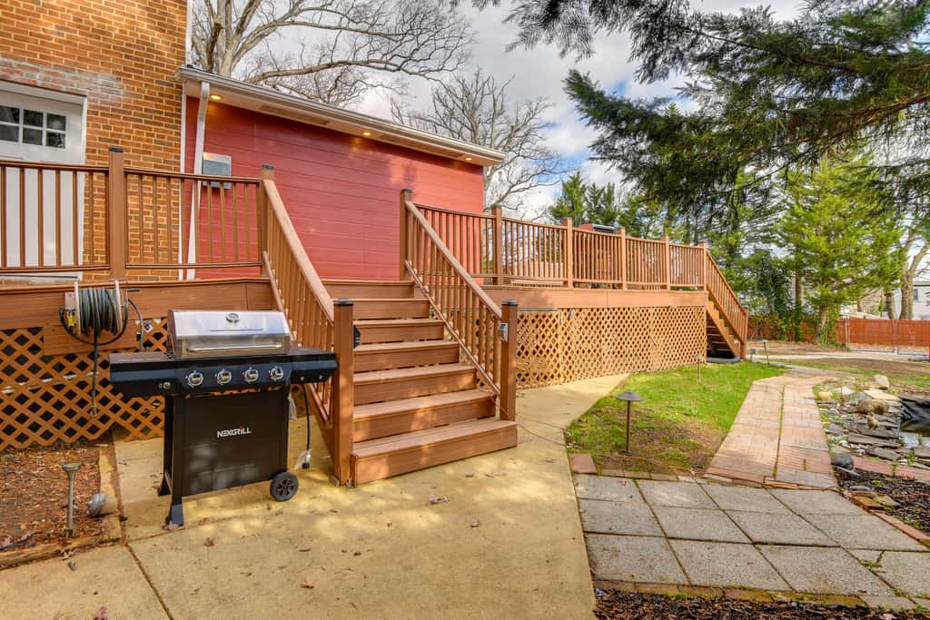 8 Mi to DC: Cheverly Apt w/ Easy Metro Access