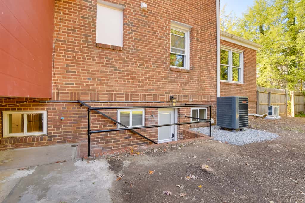 Work & Explore in DC! Cheverly Apt 1/2 Mi to Metro