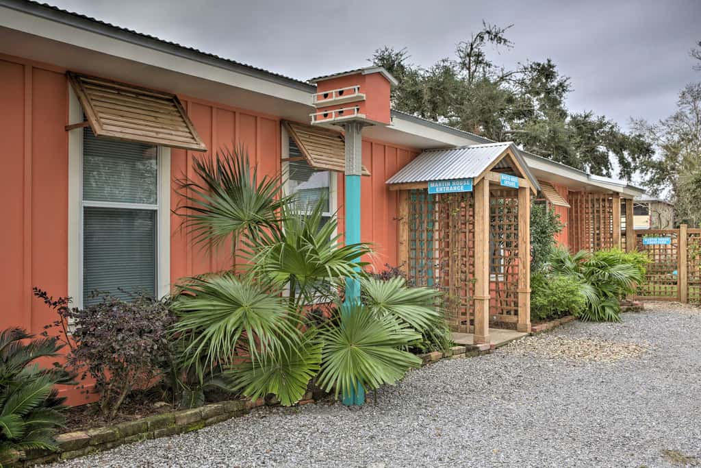 Old Town Getaway, Walk to Shopping, Dining & Bay!