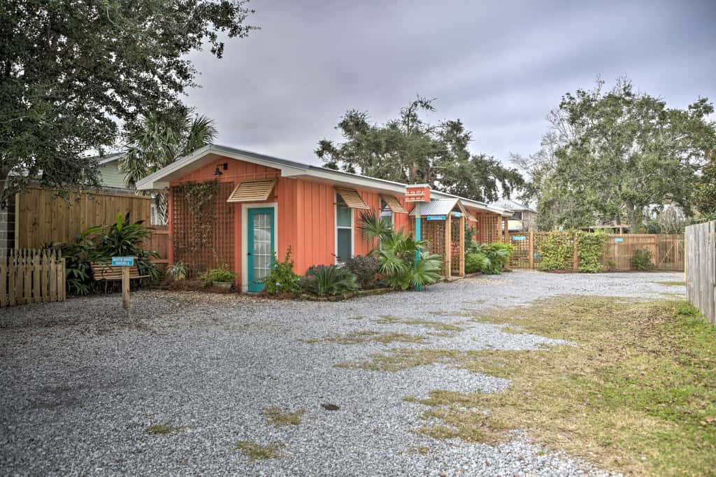 Old Town Getaway, Walk to Shopping, Dining & Bay!