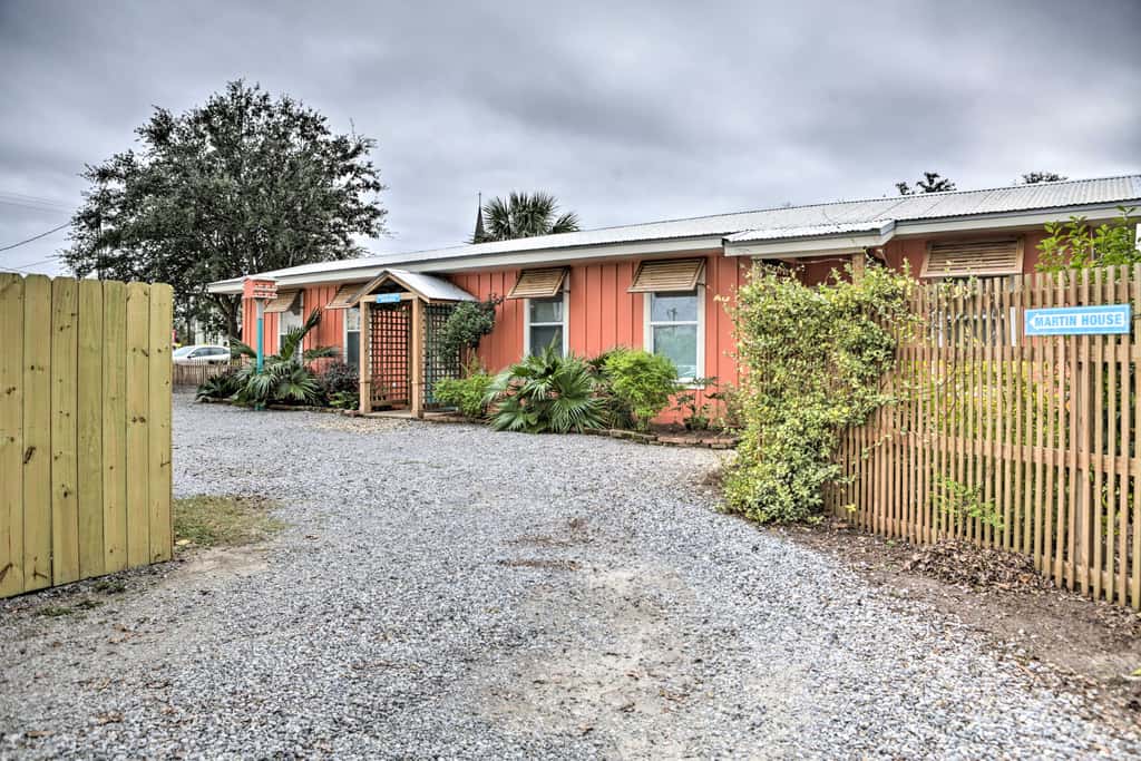 Old Town Getaway, Walk to Shopping, Dining & Bay!