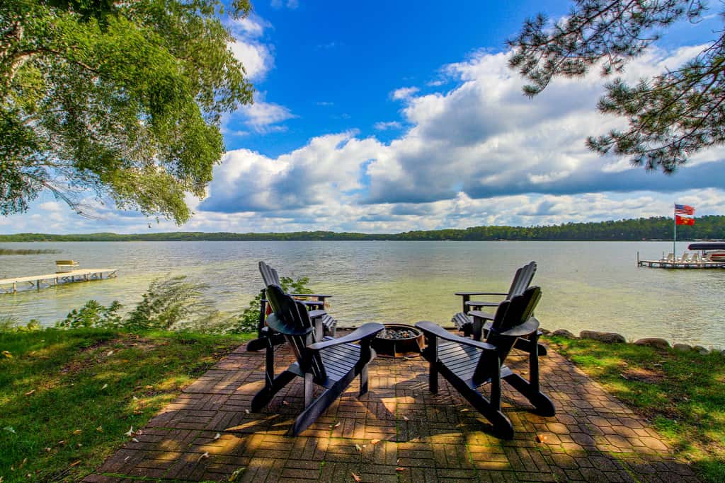 Short Drive to Itasca State Park - Waterfront Home