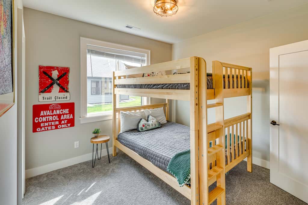 Stylish Montana Vacation Rental w/ Private Hot Tub