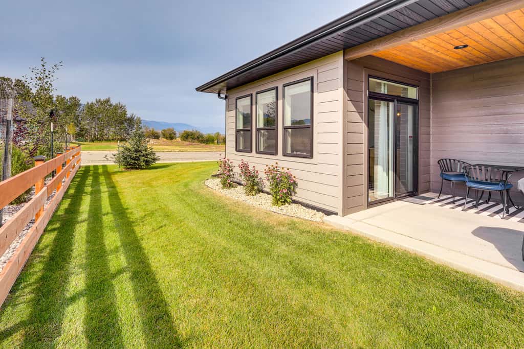 Stylish Montana Vacation Rental w/ Private Hot Tub