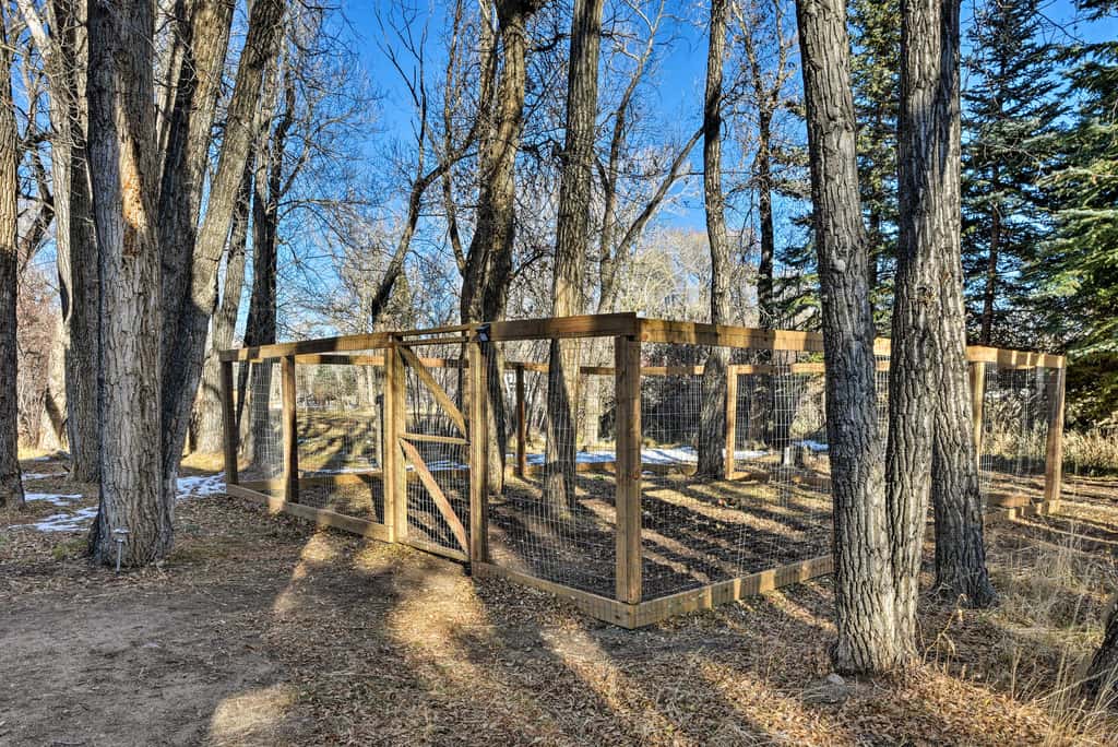 Cozy Mountain Studio By Main Street & Hot Springs!
