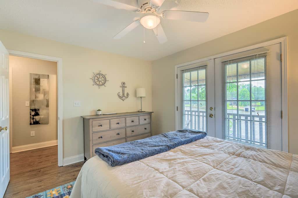 Lakefront Retreat w/ Deep Water + Great Views!