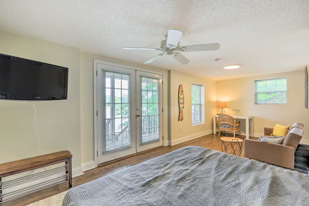 Lakefront Retreat w/ Deep Water + Great Views!