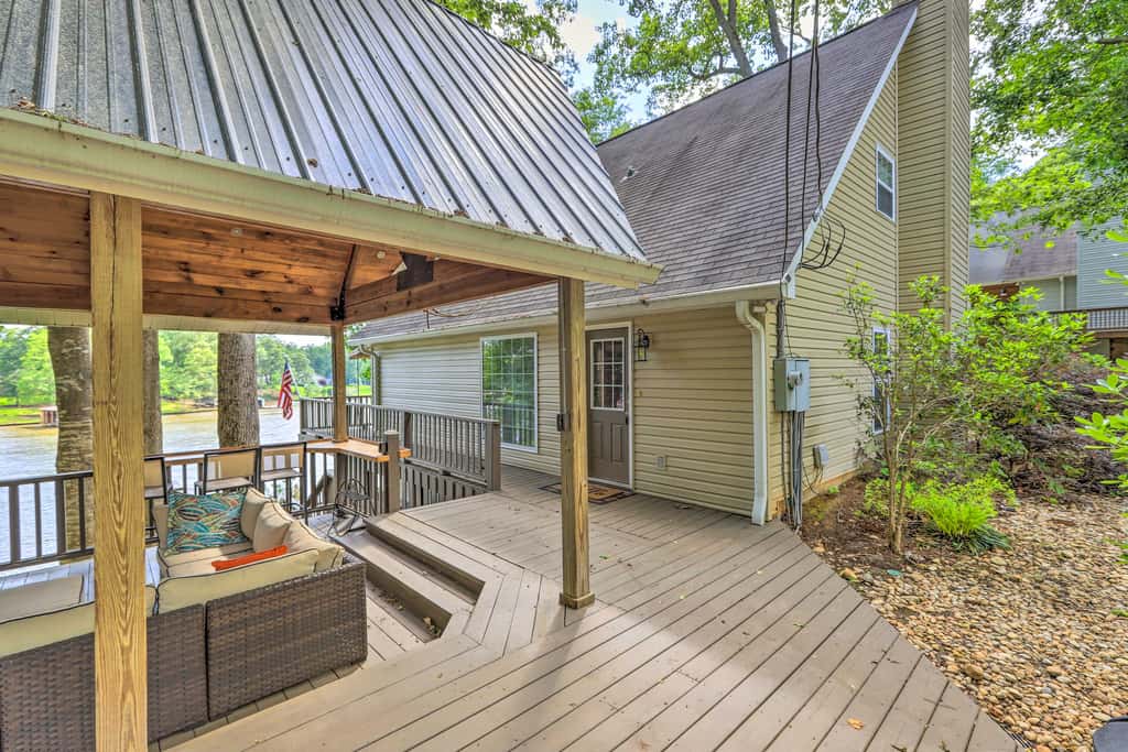 Lakefront Retreat w/ Deep Water + Great Views!