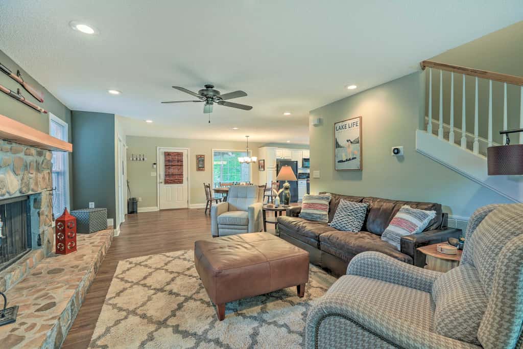 Lakefront Retreat w/ Deep Water + Great Views!