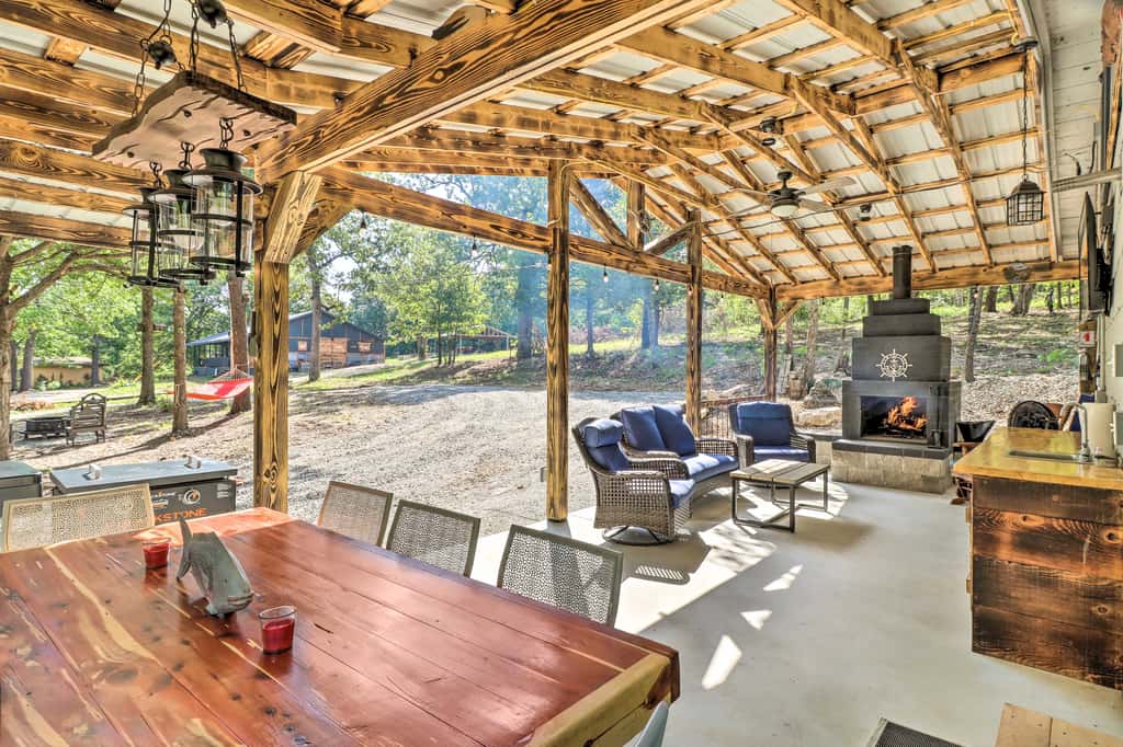 Remodeled Cabin w/ Fire Pit on Norfork Lake!