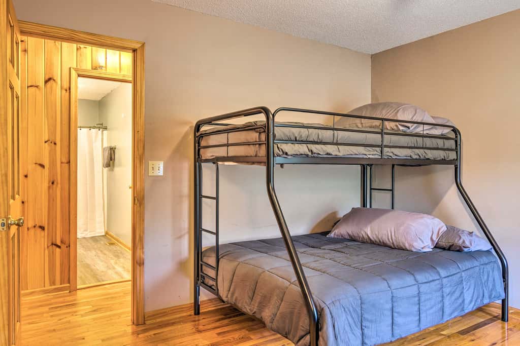 Families & Outdoor Groups! Mtn-View Marion Cabin