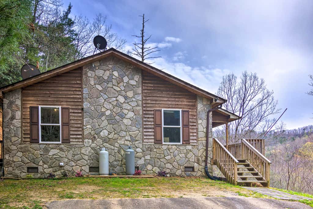 Families & Outdoor Groups! Mtn-View Marion Cabin