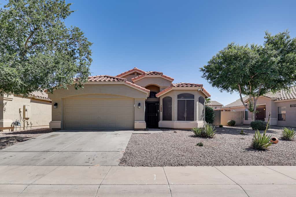 Sunny Maricopa Getaway w/ Private Pool + Fire Pit!