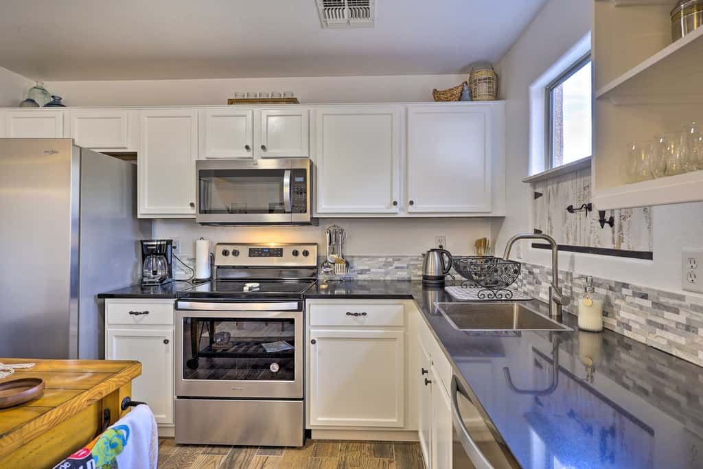 Updated Maricopa Retreat < 2 Miles to Golf!