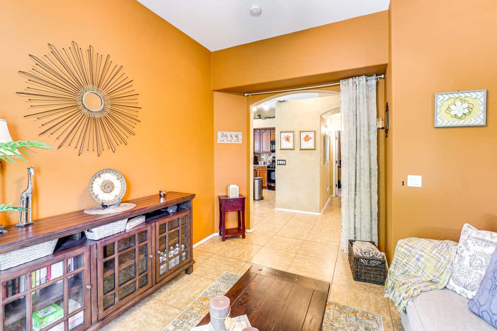 Private Hot Tub: Pet-Friendly Maricopa Escape!
