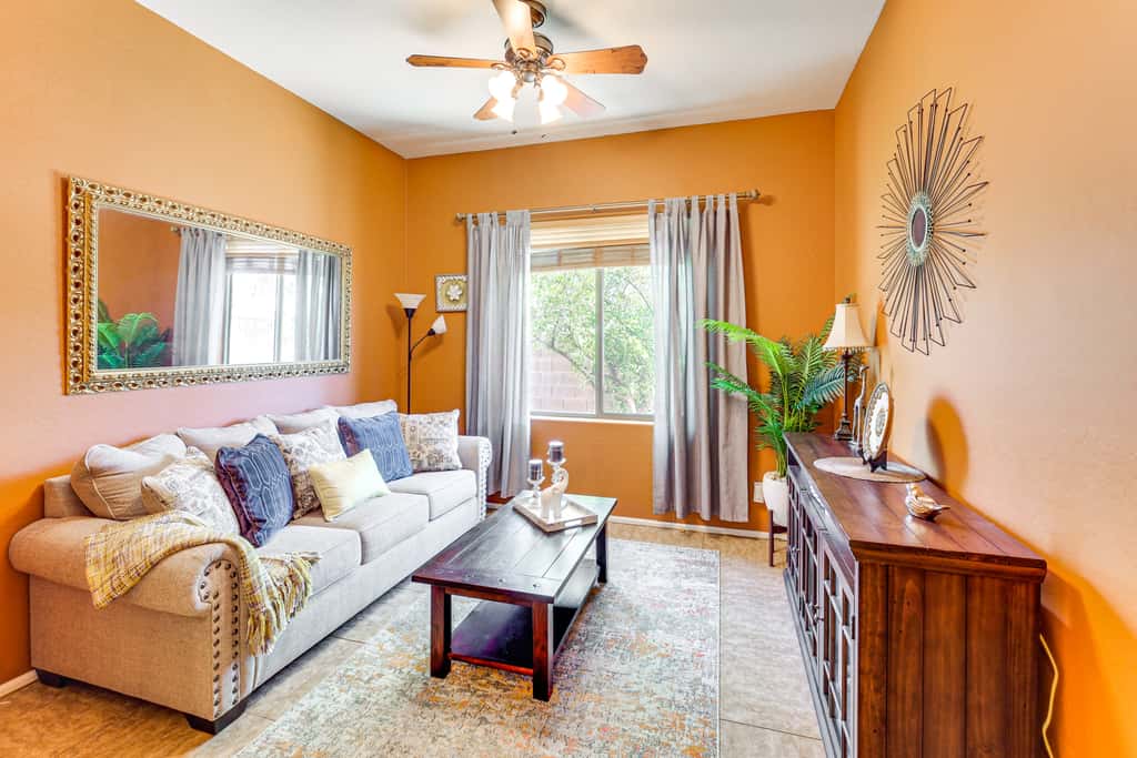 Private Hot Tub: Pet-Friendly Maricopa Escape!
