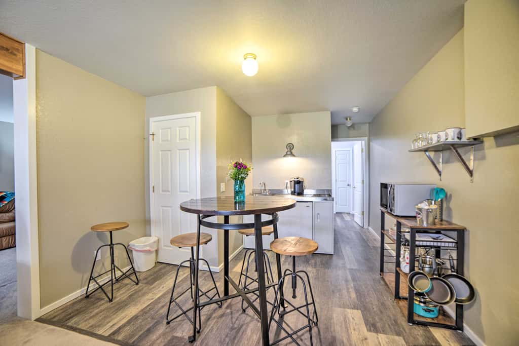 Walkout Apartment w/ Mtn View on Cortez Ranch
