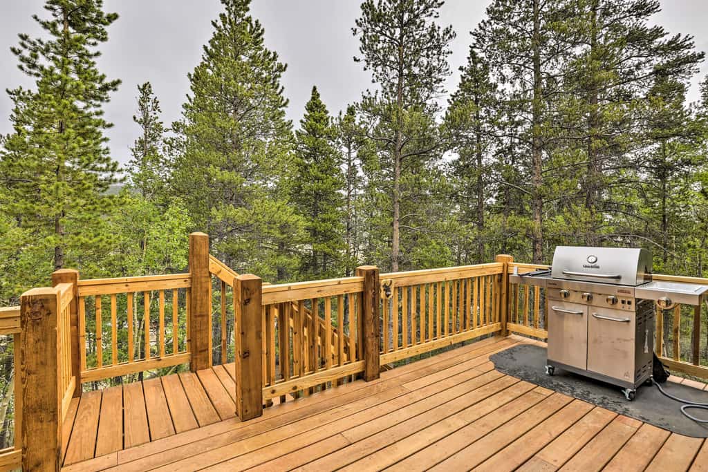 Rocky Mountain Alma Cabin with Deck & Hot Tub!