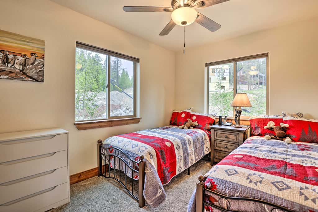 Rocky Mountain Alma Cabin with Deck & Hot Tub!