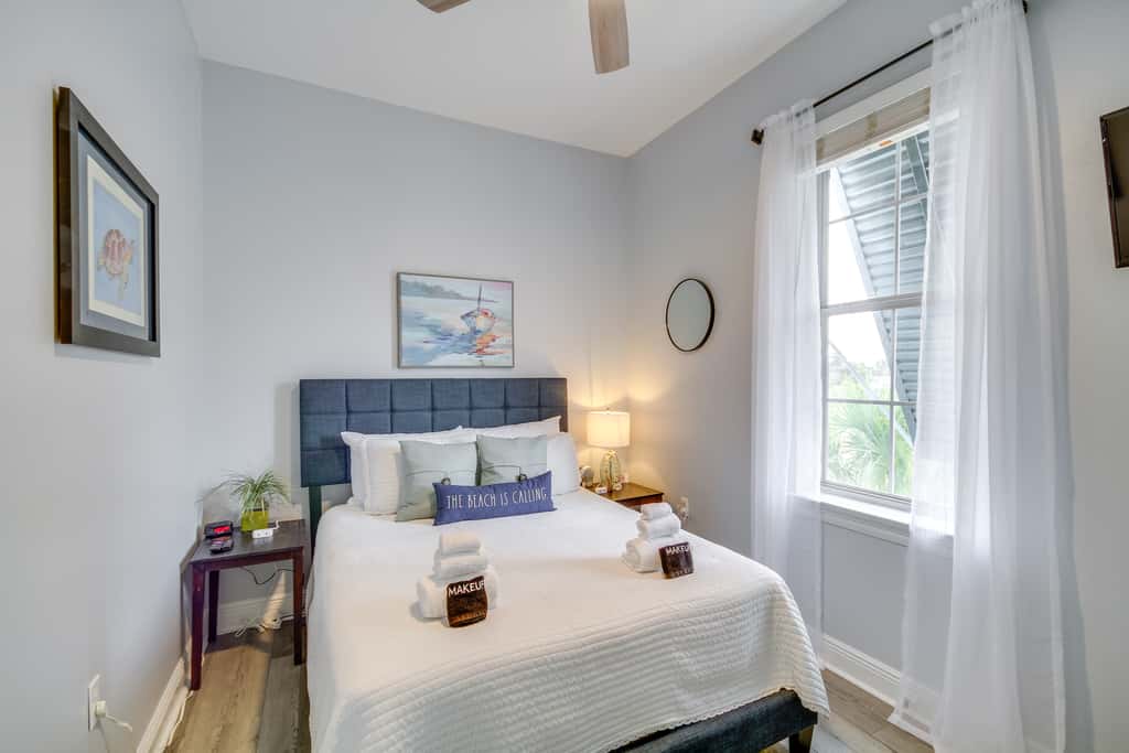 'Cloud 9 on the Gulf', 1 Mi to Beach: Pet Friendly