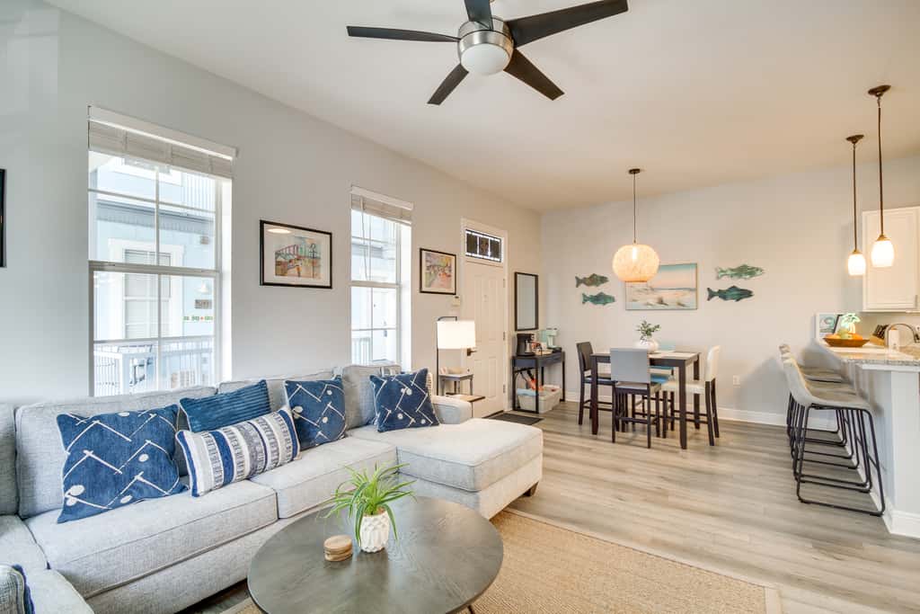 'Cloud 9 on the Gulf', 1 Mi to Beach: Pet Friendly