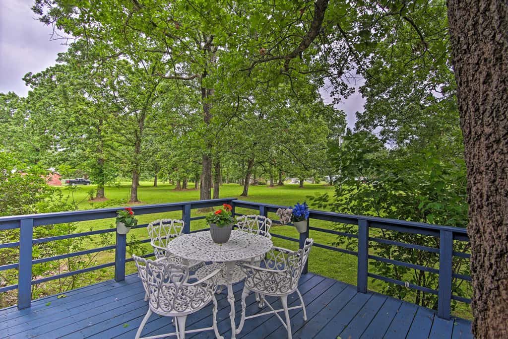 Hot Tub & Deck: Tranquil Home Near Grand Lake