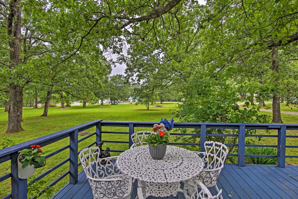 Hot Tub & Deck: Tranquil Home Near Grand Lake