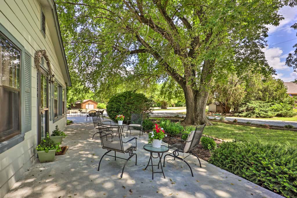 Pool & Amazing View: Updated Grand Lake Getaway