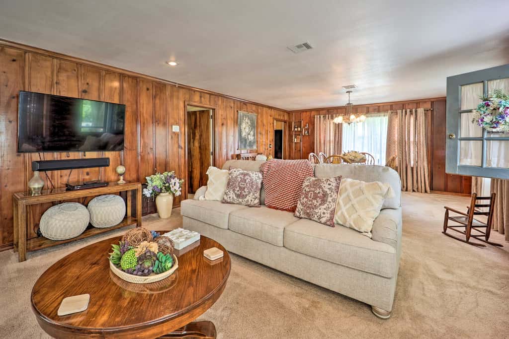 Pool & Amazing View: Updated Grand Lake Getaway