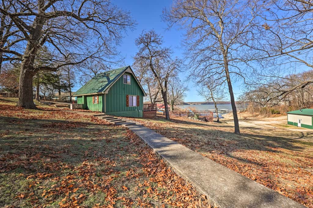 Lakefront Cabin: Boat Dock, Pool & Hot Tub