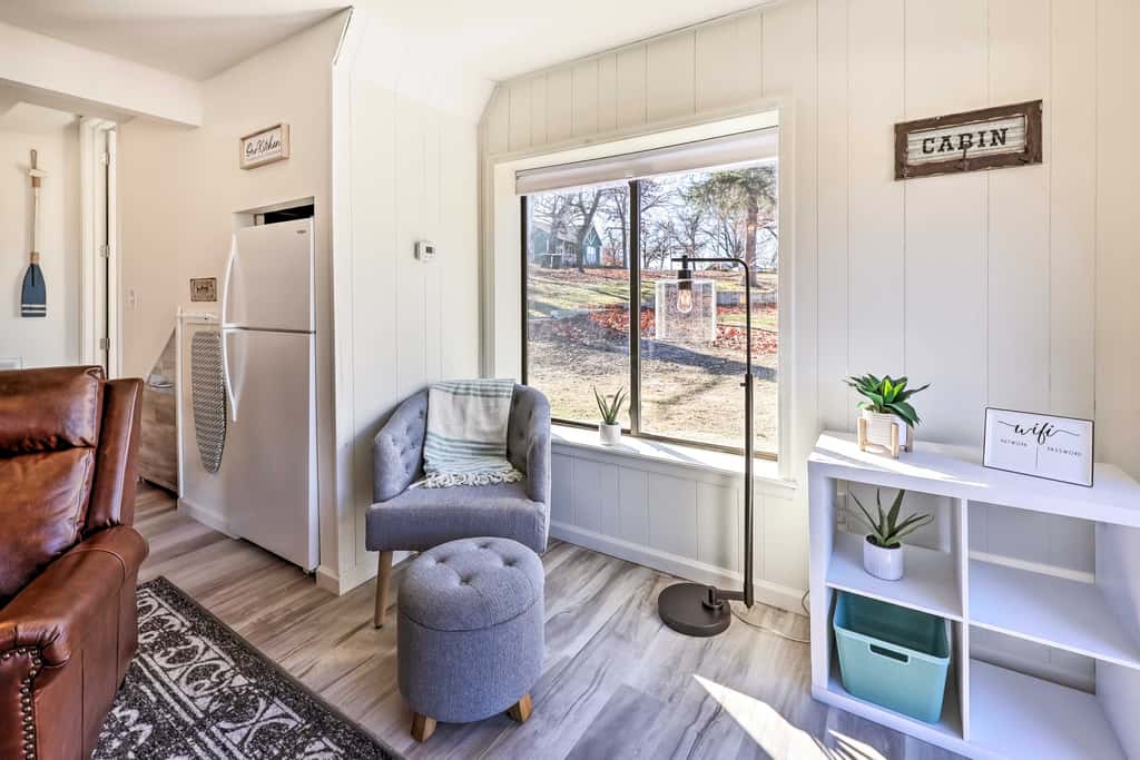 Lakefront Cabin: Boat Dock, Pool & Hot Tub