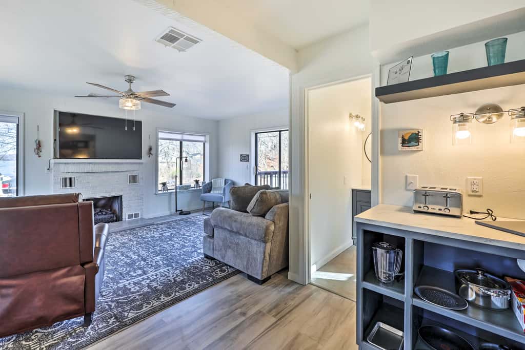 Lakefront Retreat | Hot Tub, Pool & Boat Dock