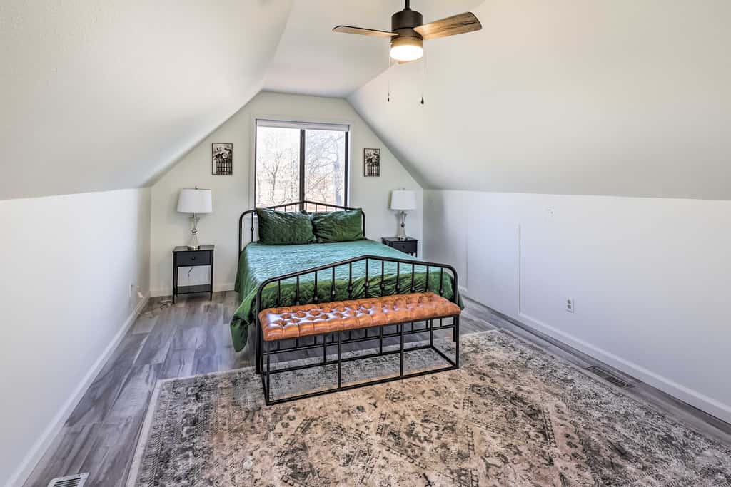 Hot Tub, Pool, Dock: 2 Cabins Lakeview Grand Lake