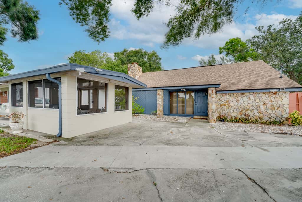 Winter Haven Retreat w/ Private Pool!
