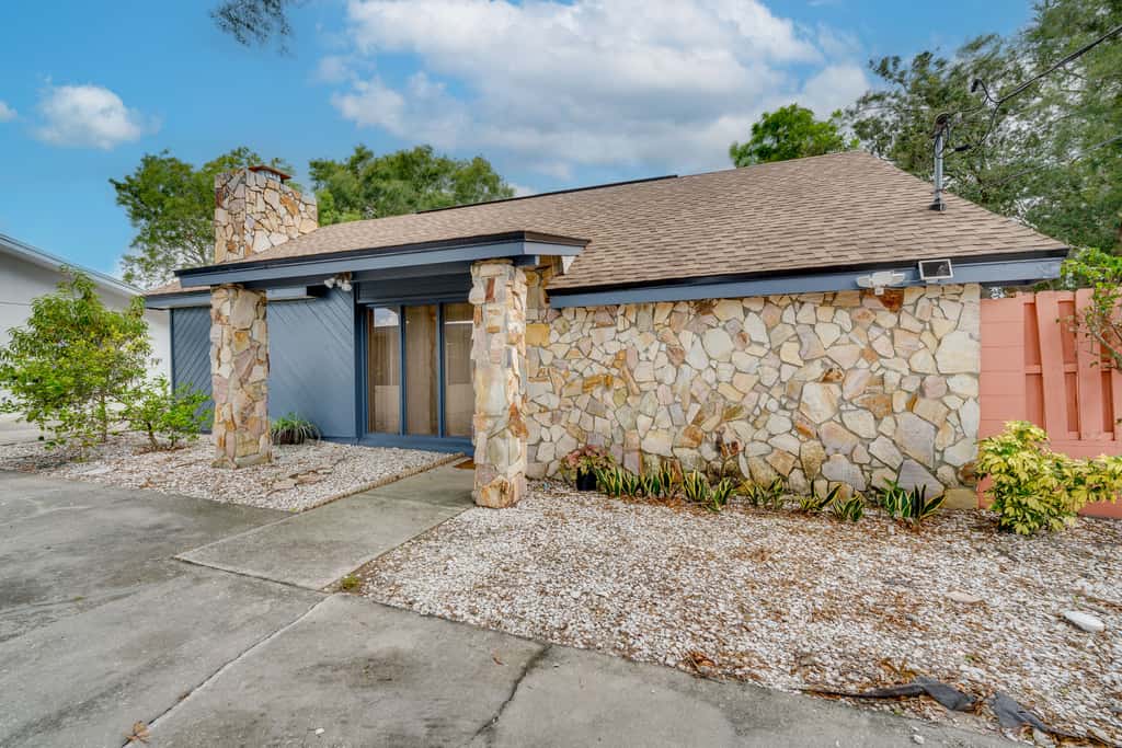 Winter Haven Retreat w/ Private Pool!