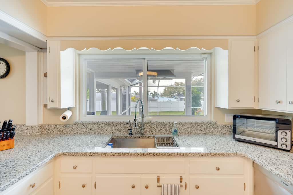 6 Mi to Legoland: Retreat w/ Pool & Fenced Yard