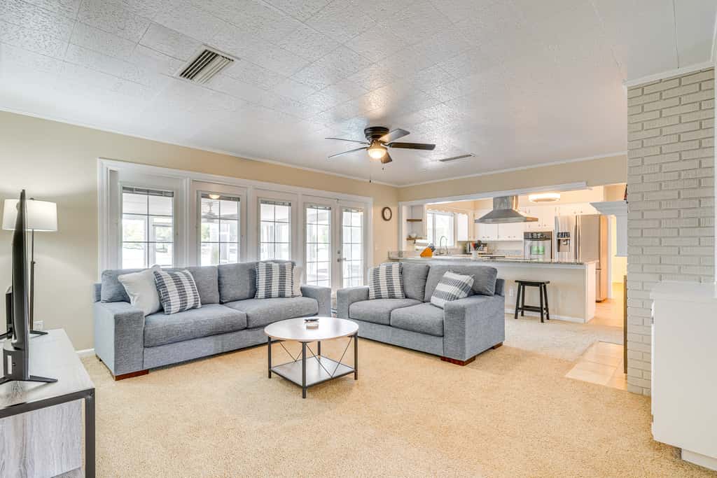 6 Mi to Legoland: Retreat w/ Pool & Fenced Yard