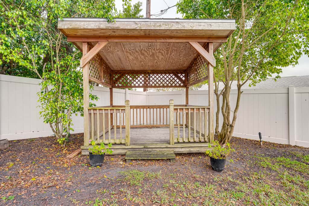 6 Mi to Legoland: Retreat w/ Pool & Fenced Yard