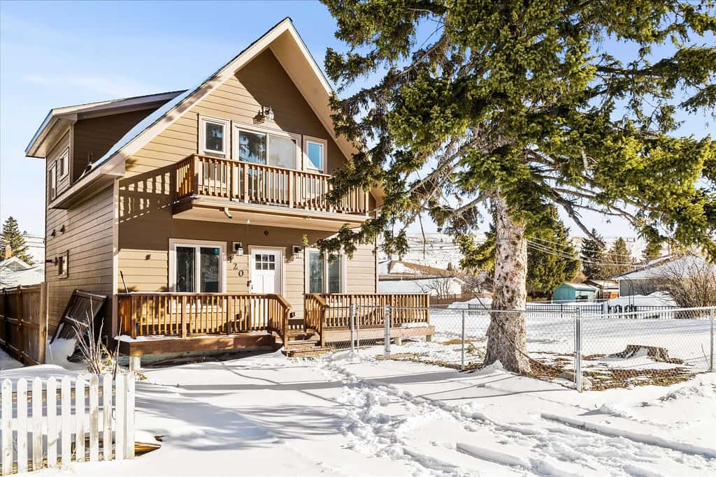 Modern Red Lodge Cabin - Walk to Broadway Ave