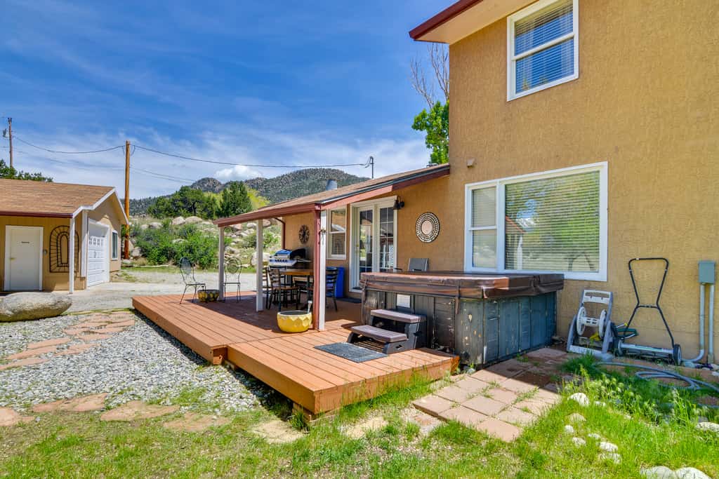 Buena Vista Creekside Home w/ Private Hot Tub!