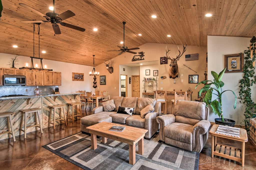 Stunning Home w/ Fire Pit, 11 Mi to Mt Yale!