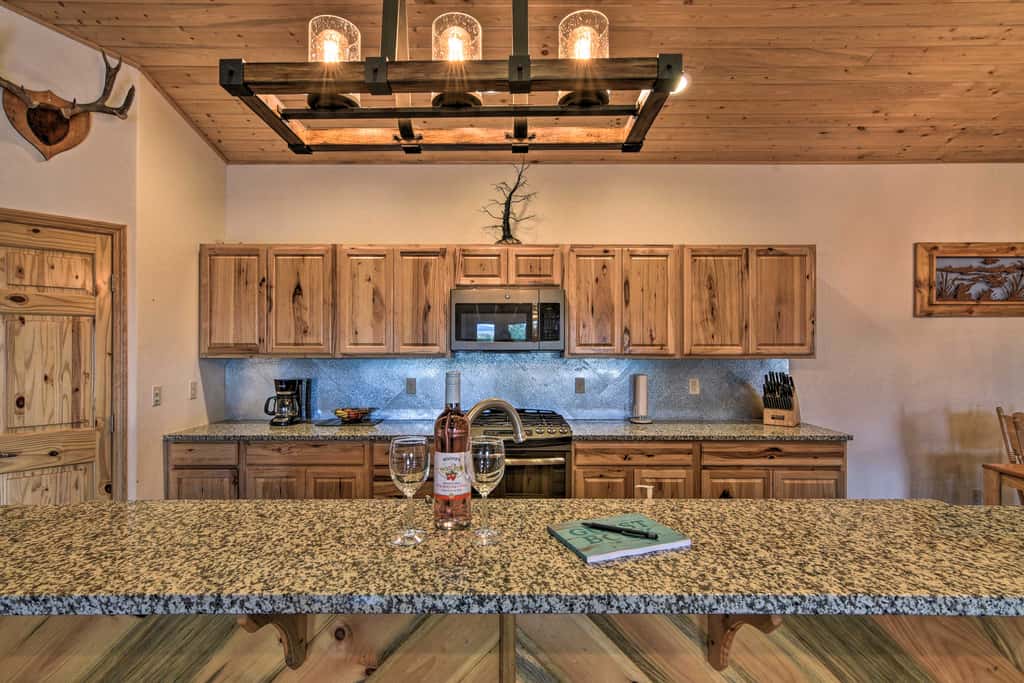 Stunning Home w/ Fire Pit, 11 Mi to Mt Yale!