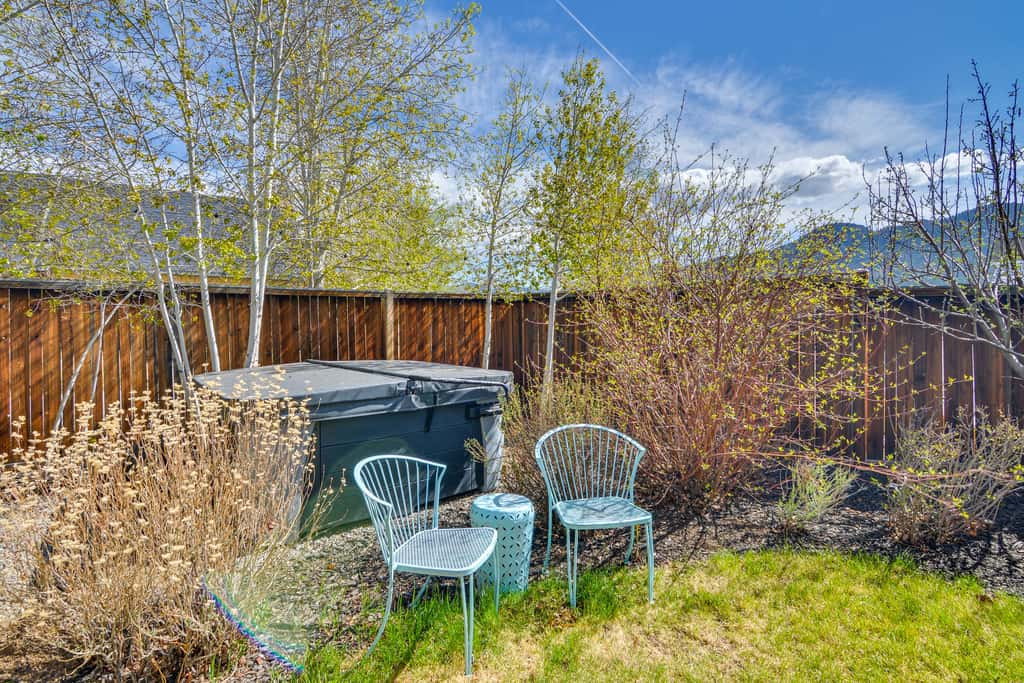 Buena Vista Vacation Home: Hot Tub, Mountain Views