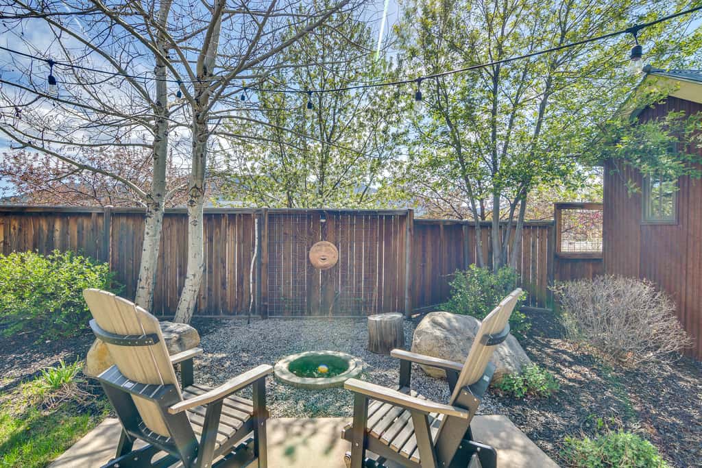 Buena Vista Vacation Home: Hot Tub, Mountain Views