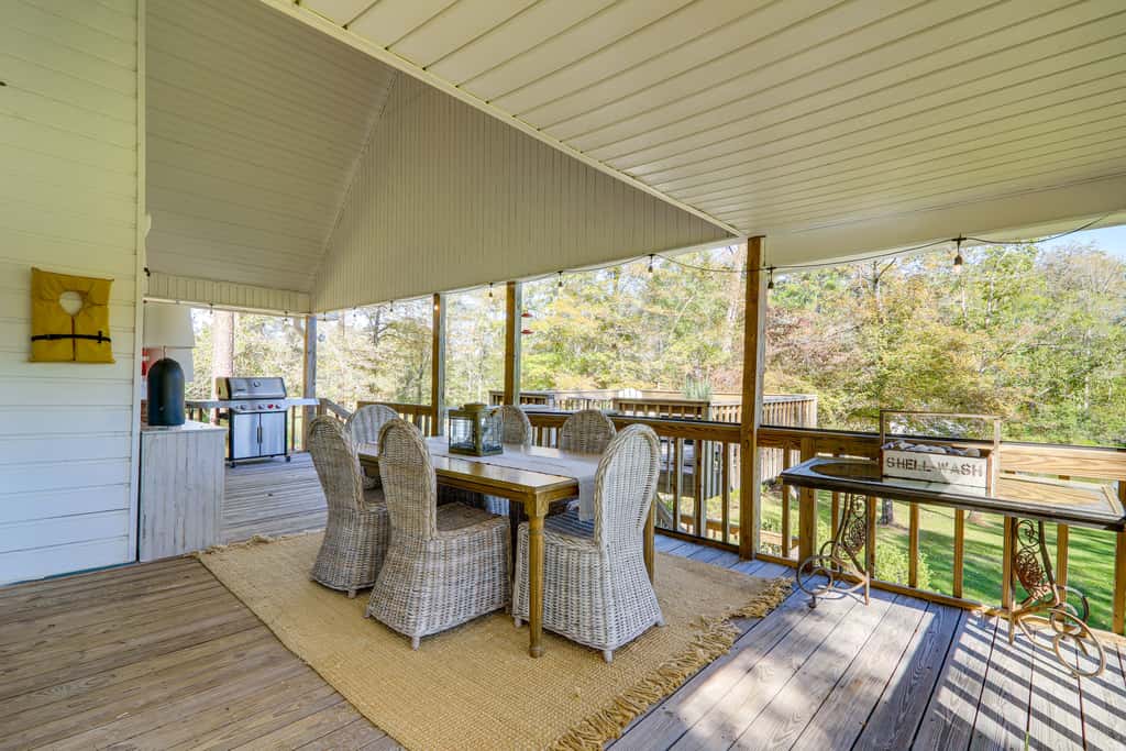 Wilderness Retreat on Crooked Creek, Lake Sinclair