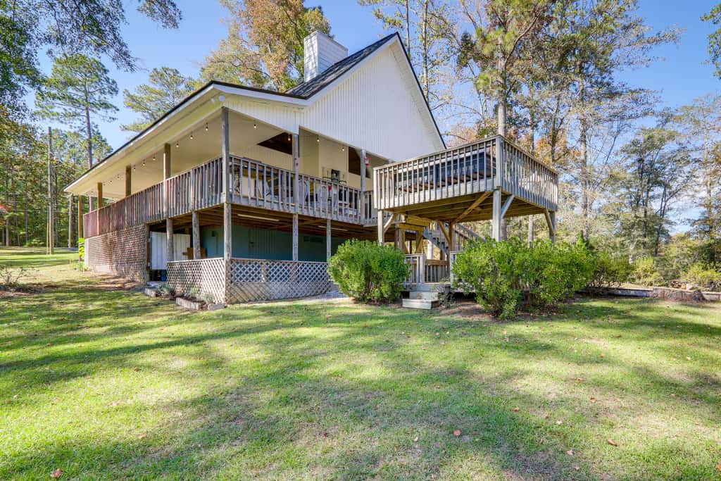 Wilderness Retreat on Crooked Creek, Lake Sinclair