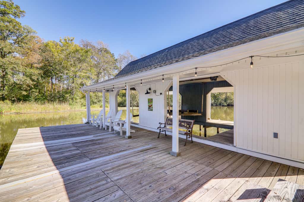 Wilderness Retreat on Crooked Creek, Lake Sinclair
