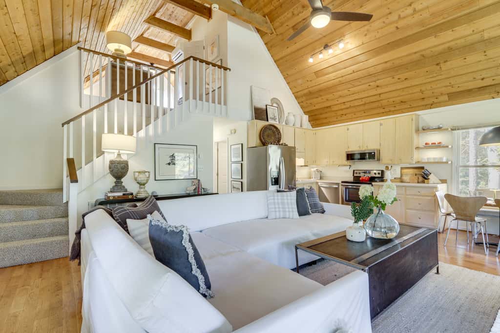 Wilderness Retreat on Crooked Creek, Lake Sinclair
