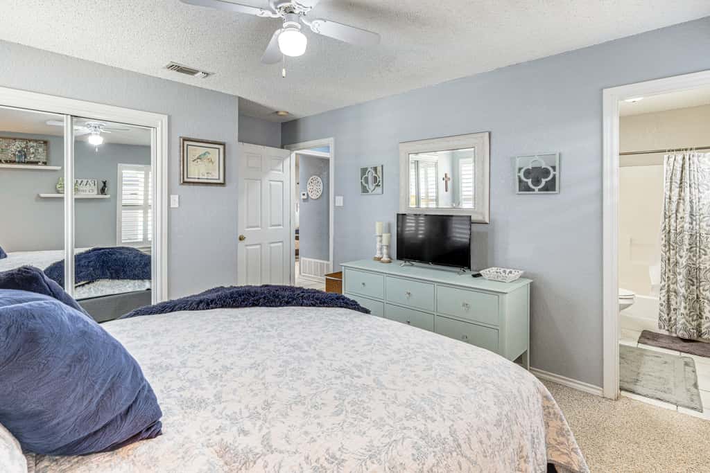Luxury Lake Granbury Home: Dock, Hot Tub & Decks!